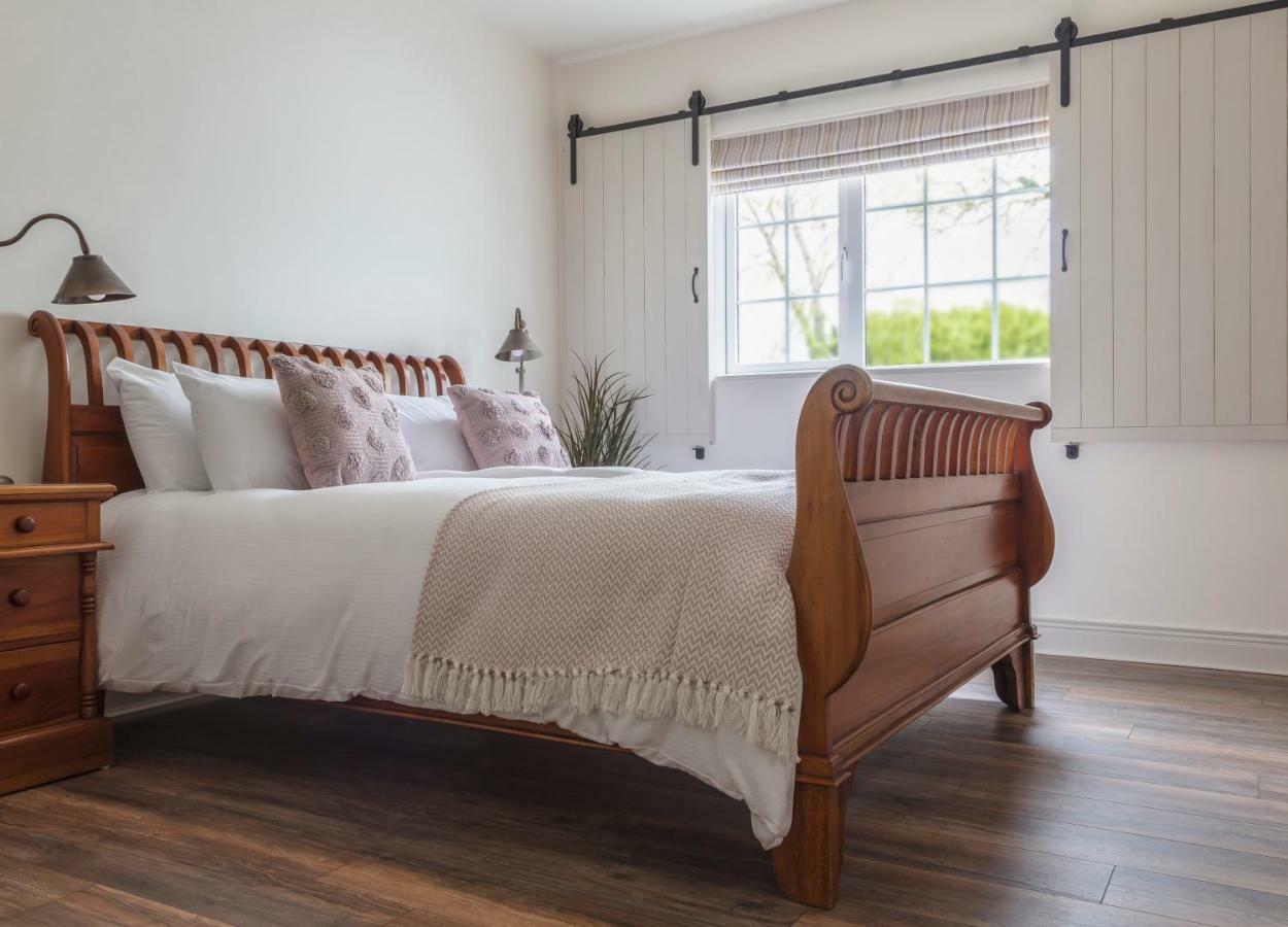 The Happy Pig Hotel Kenmare Ngoại thất bức ảnh