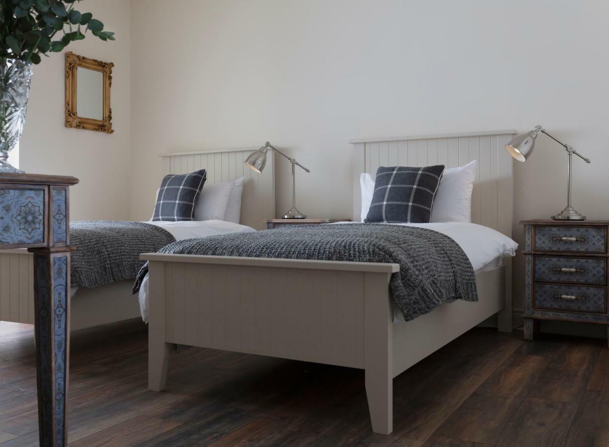 The Happy Pig Hotel Kenmare Ngoại thất bức ảnh