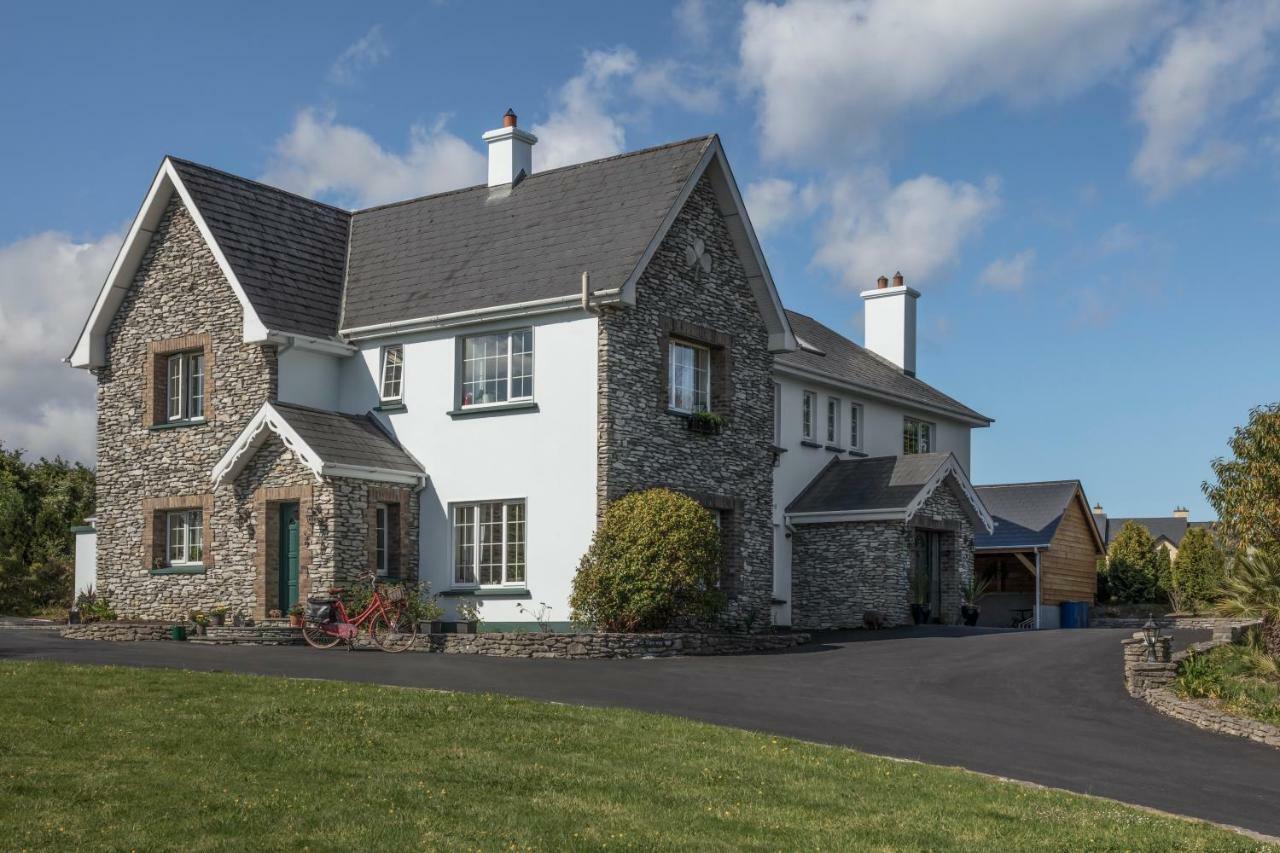 The Happy Pig Hotel Kenmare Ngoại thất bức ảnh