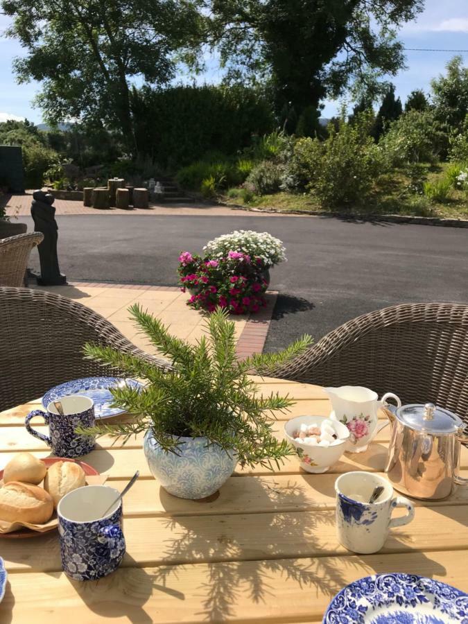 The Happy Pig Hotel Kenmare Ngoại thất bức ảnh