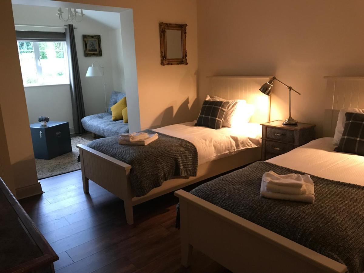 The Happy Pig Hotel Kenmare Ngoại thất bức ảnh